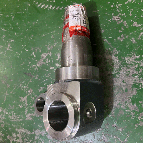 轉向節合力4T-A71Y4-30131-左